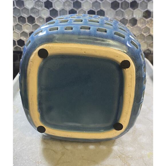 Teal Vase Reticulated Pierced Asian 11" Tall x5" Wide for Dried or Silk Flowers - Picture 2 of 3